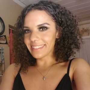 Meet your Posher, Ava